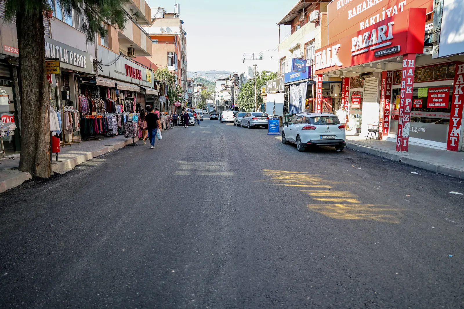 BayraklÄ±âda Asfalt SeferberliÄi SÃ¼rÃ¼yor 25 Noktada TamamlandÄ±, 5 Noktada Daha BaÅlÄ±yor (14) kopya-1789629149064.webp
